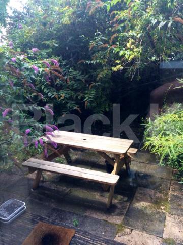 			 , 4 Bedroom, 1 bath, 1 reception Apartment			 Aveline Street , Vauxhall